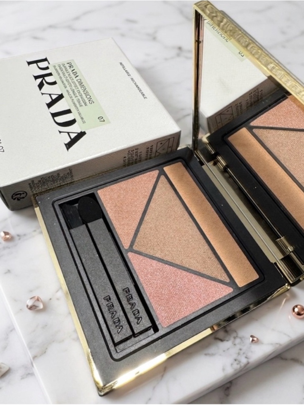 Prada Dimensions Holo Nude
Eyeshadow 07